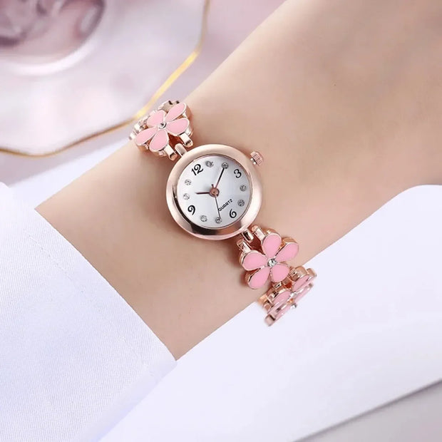 Flower Bracelet Watch for Women - Simple Quartz Round Dial